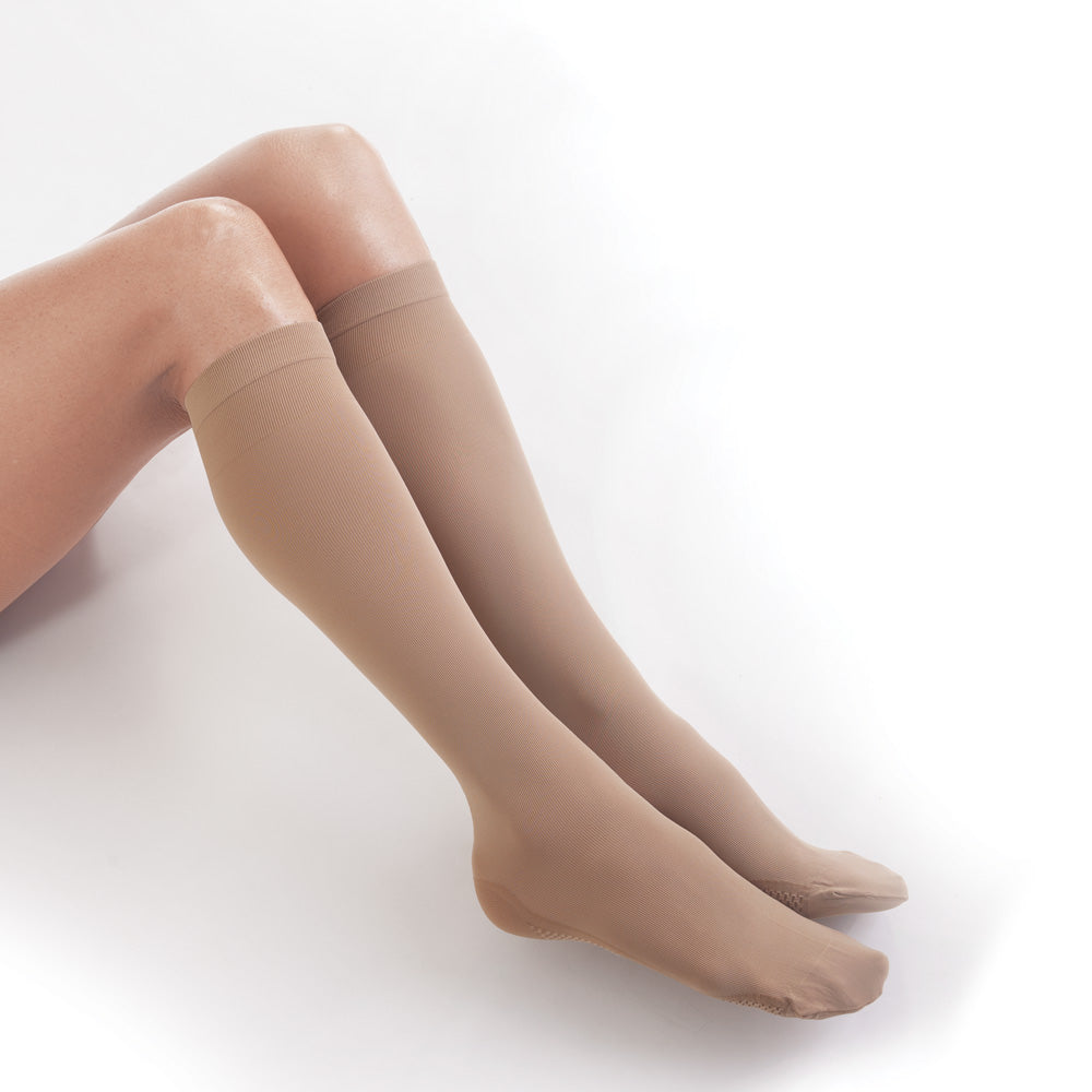Solidea Șosete albe 4XL până la genunchi pentru diabetici