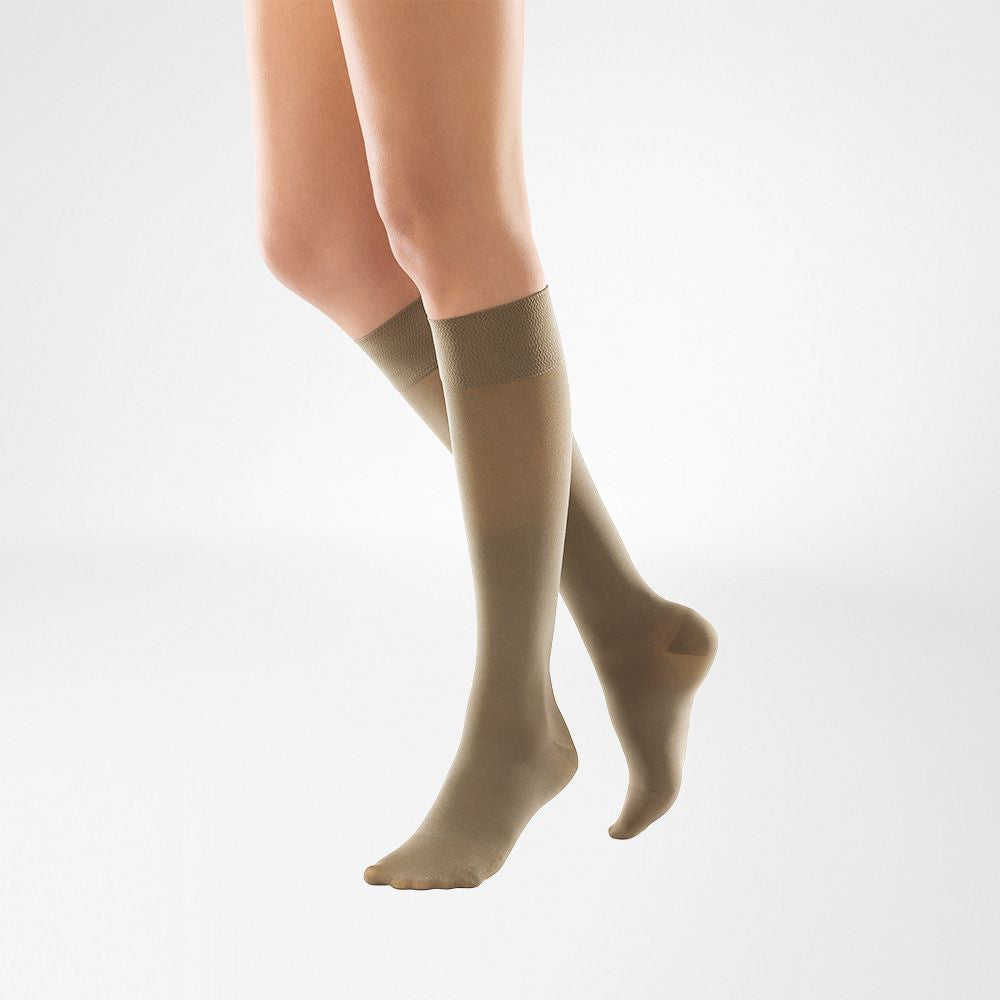 Bauerfeind Venotrain Micro ad Knee Highs Long Ccl1 плюс кремовый размер XL с открытым носком